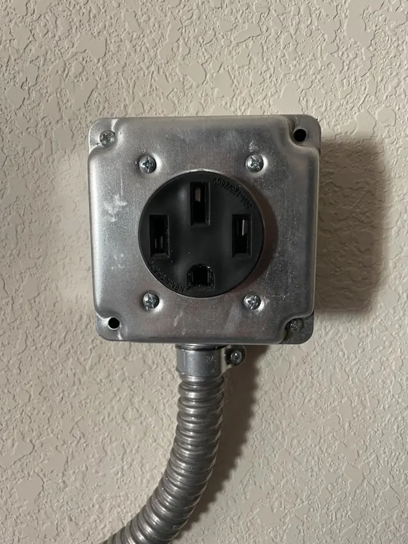 NEMA 14-50 outlet installed for Electrical Panel Upgrade in Willowick
